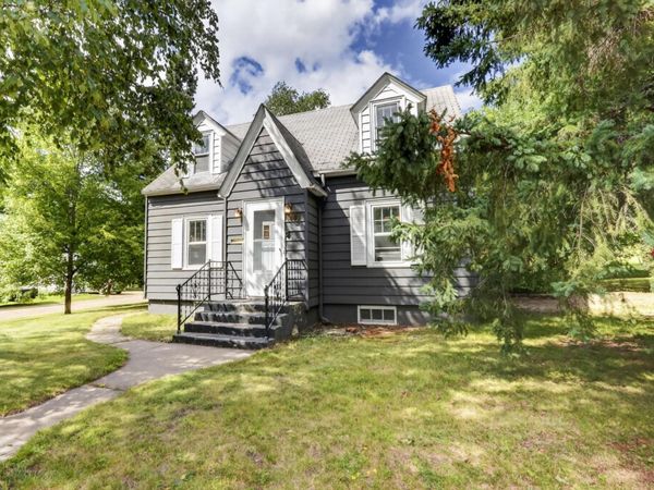401 NE 7th Street, Grand Rapids, MN 55744