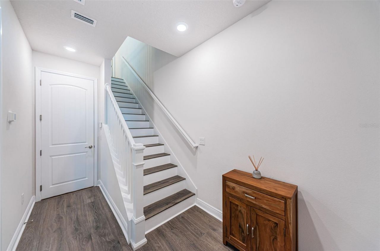 815 Burlington Avenue N, Saint Petersburg, FL 33701 Photo