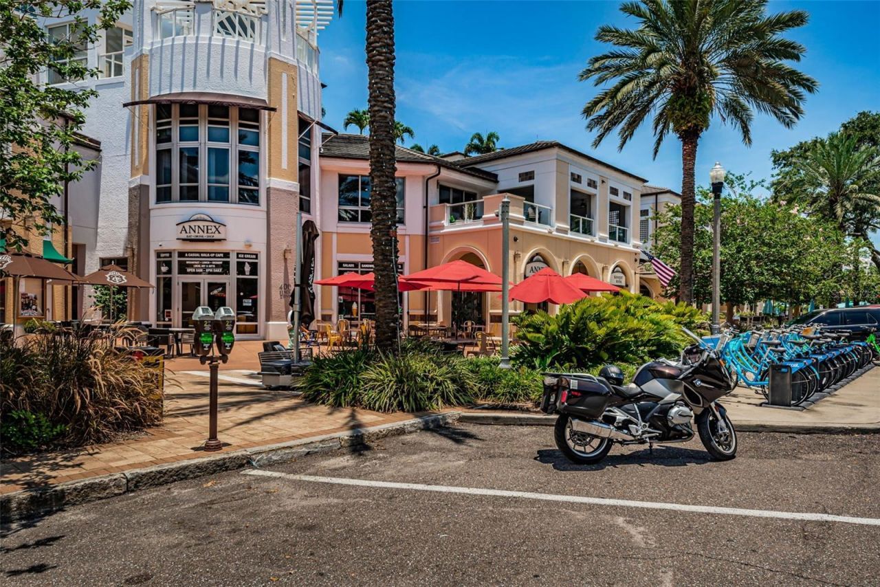 815 Burlington Avenue N, Saint Petersburg, FL 33701 Photo