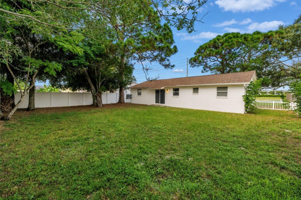 518 62nd Avenue Ne, Saint Petersburg, FL 33702 Photo