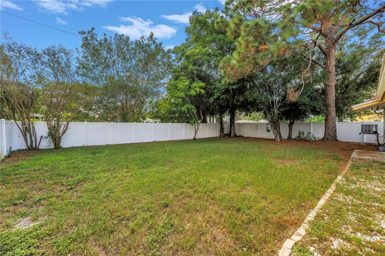 518 62nd Avenue Ne, Saint Petersburg, FL 33702 Photo