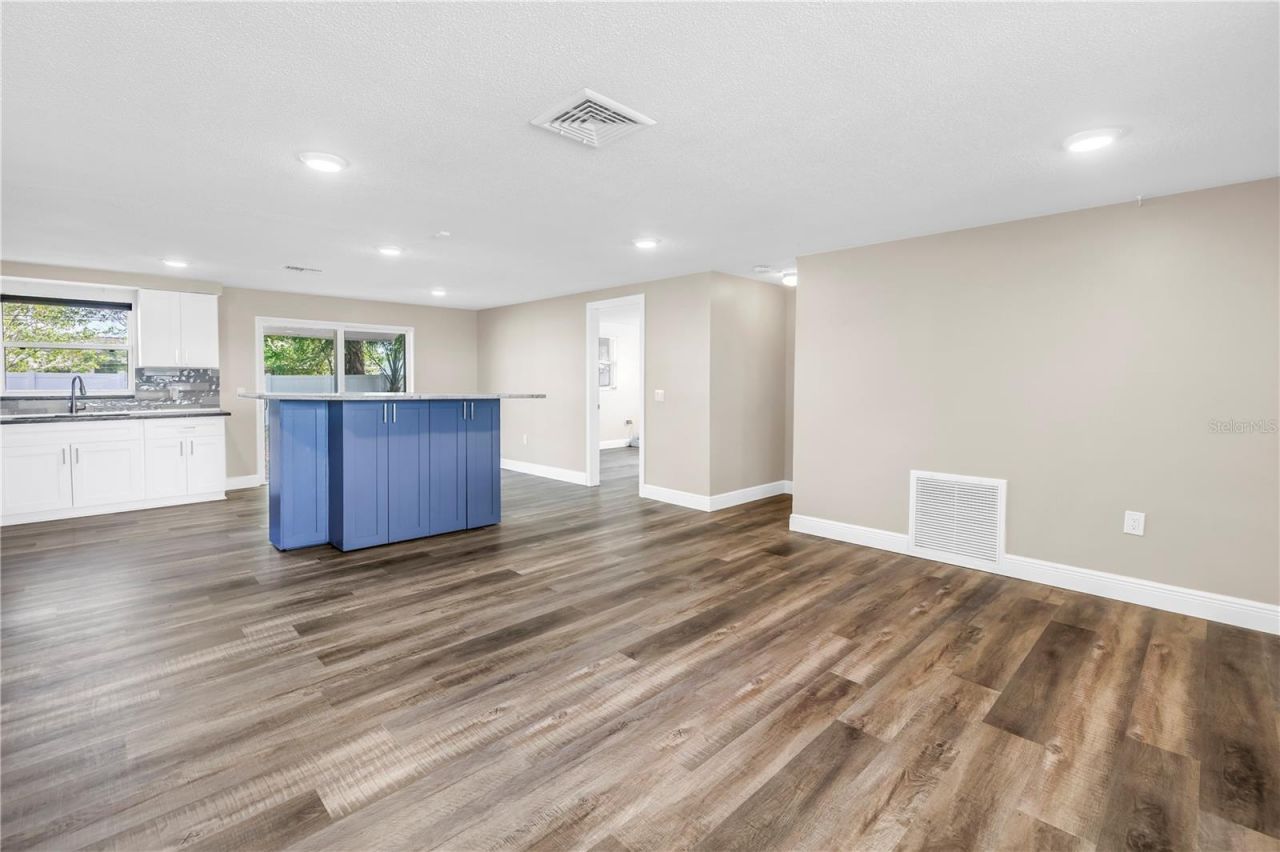 518 62nd Avenue Ne, Saint Petersburg, FL 33702 Photo