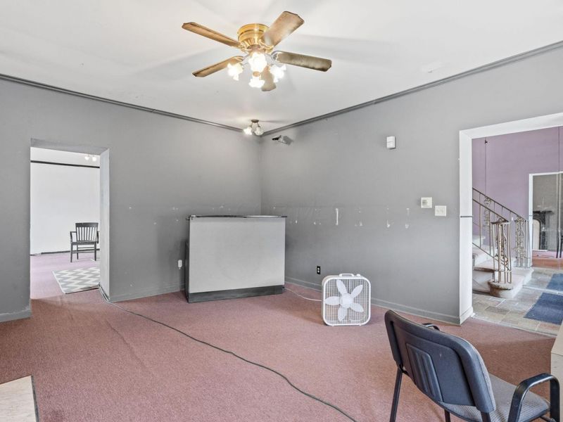 3900 Noe Bixby Road , Columbus, OH 43232 Photo 15