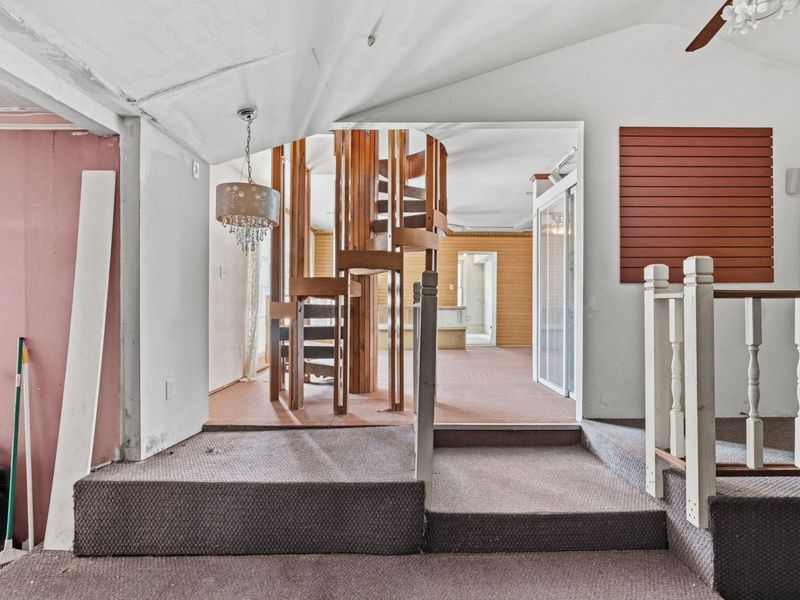 3900 Noe Bixby Road , Columbus, OH 43232 Photo 28