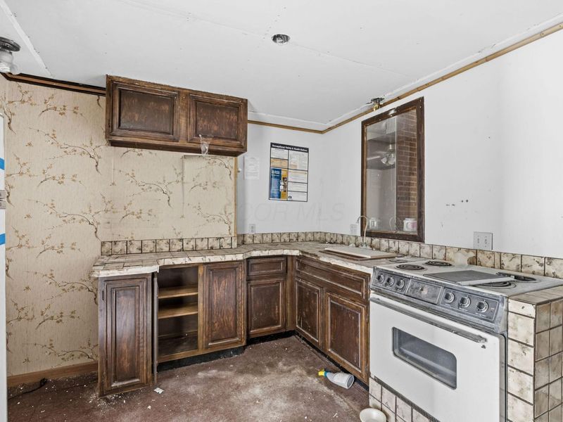 3900 Noe Bixby Road , Columbus, OH 43232 Photo 35