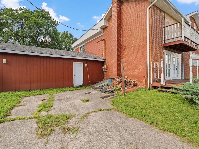 3900 Noe Bixby Road , Columbus, OH 43232 Photo 9