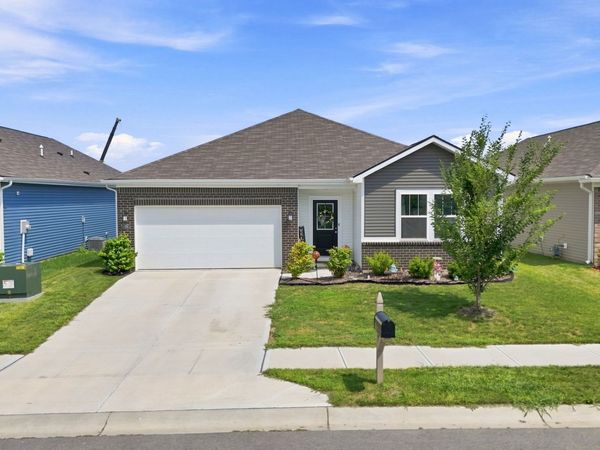 4218 Ashton View Lane , Indianapolis, IN 46268