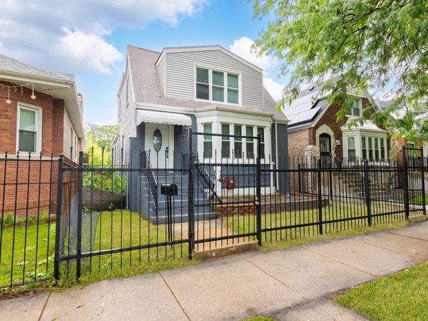7638 S Laflin Street , Chicago, IL 60620