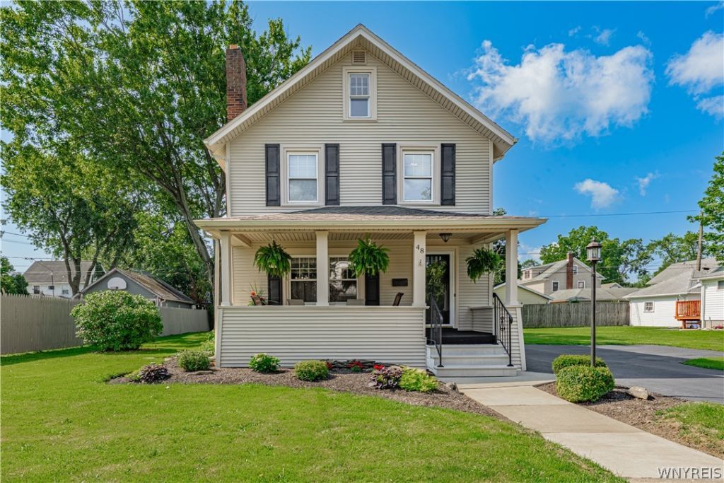 48 Regent Street, Lockport, NY 14094 Main Photo