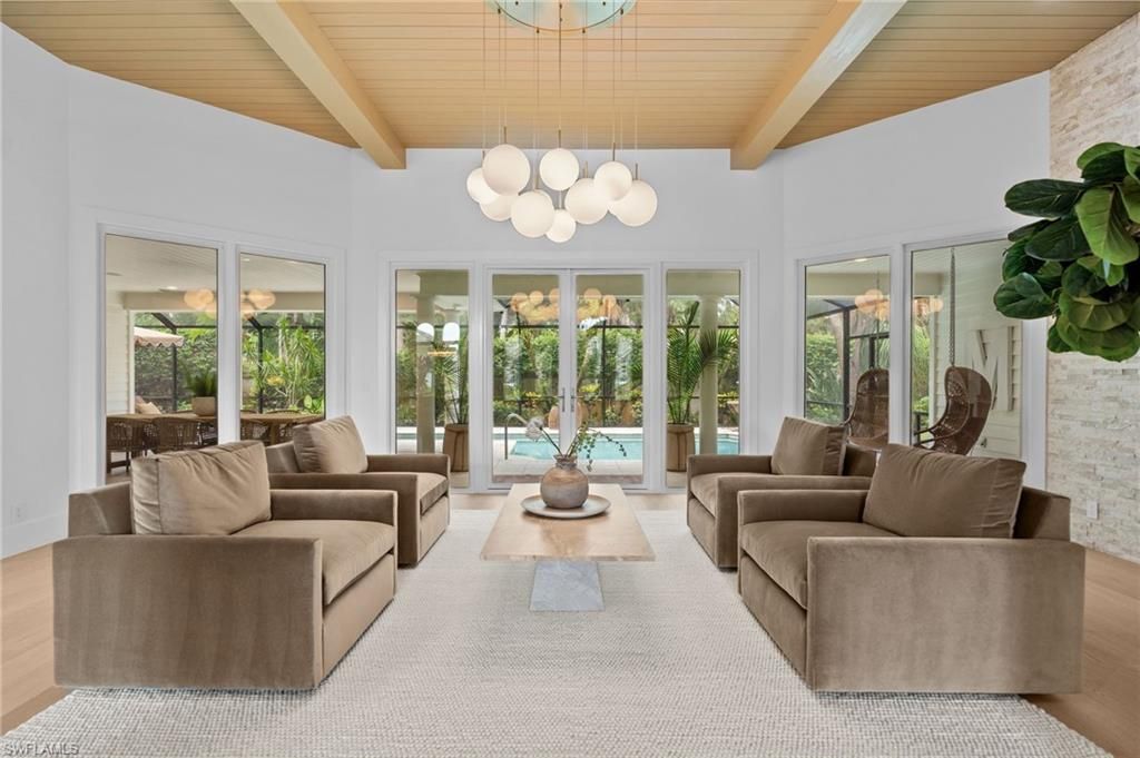 189 Edgemere Way S, Naples, FL 34105 Photo