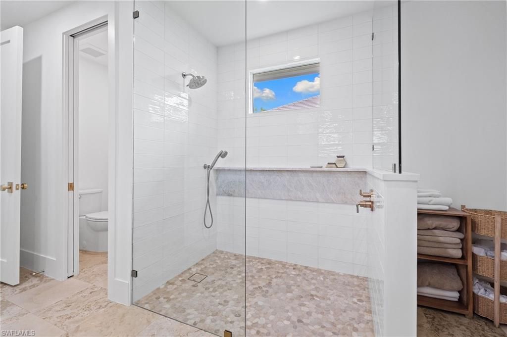 189 Edgemere Way S, Naples, FL 34105 Photo
