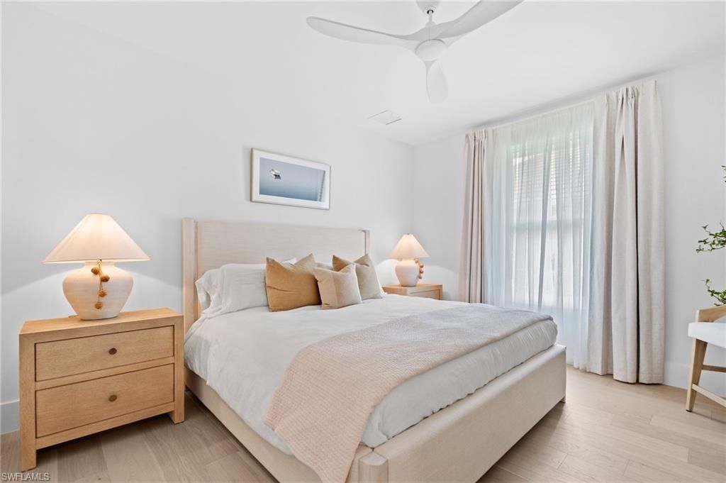 189 Edgemere Way S, Naples, FL 34105 Photo
