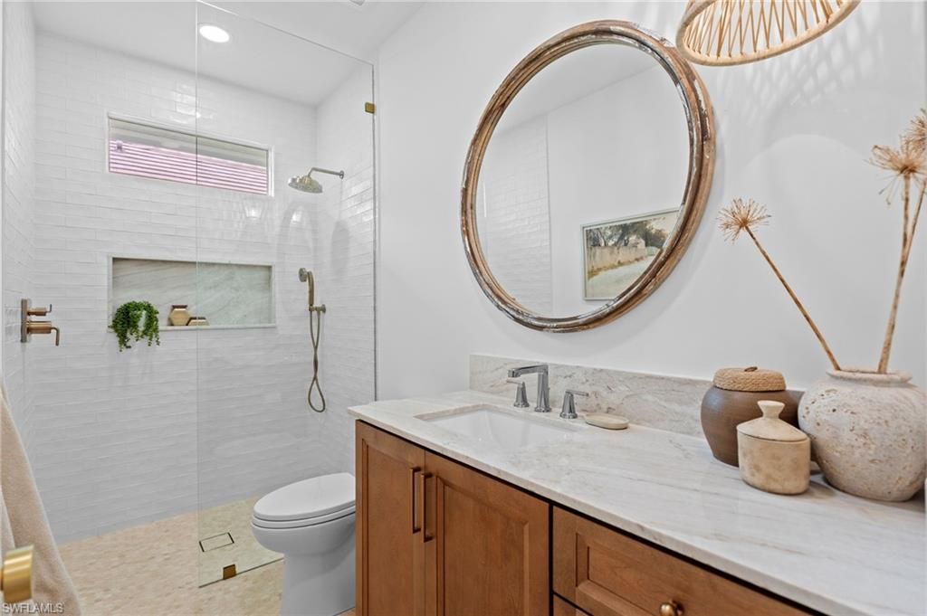 189 Edgemere Way S, Naples, FL 34105 Photo