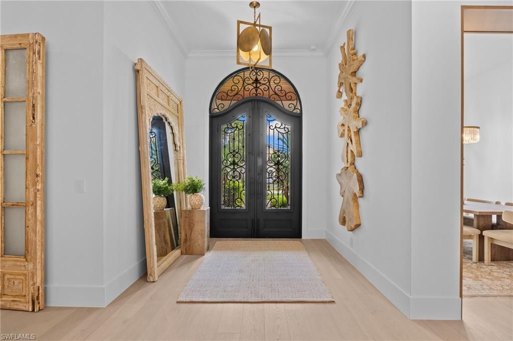 189 Edgemere Way S, Naples, FL 34105 Photo