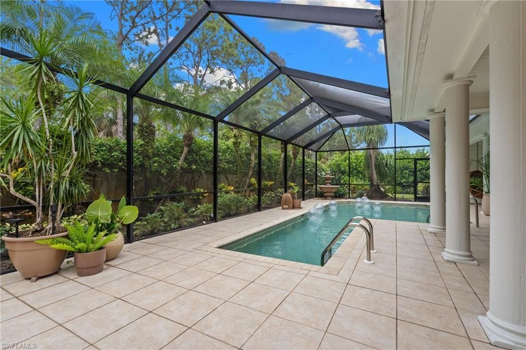 189 Edgemere Way S, Naples, FL 34105 Photo