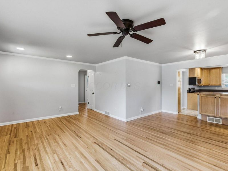 3503 Colchester Road , Columbus, OH 43221 Photo 10