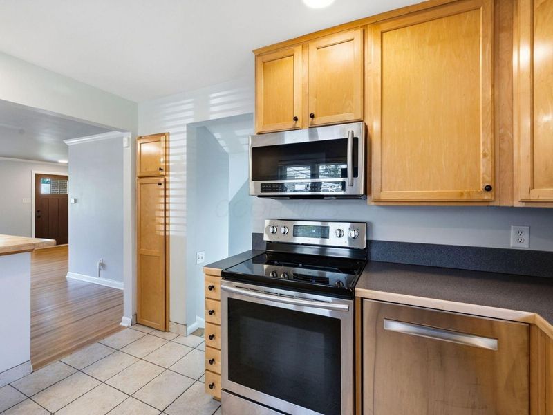 3503 Colchester Road , Columbus, OH 43221 Photo 16