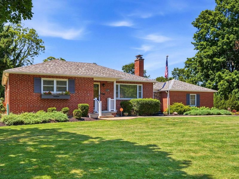 3503 Colchester Road , Columbus, OH 43221 Photo 2