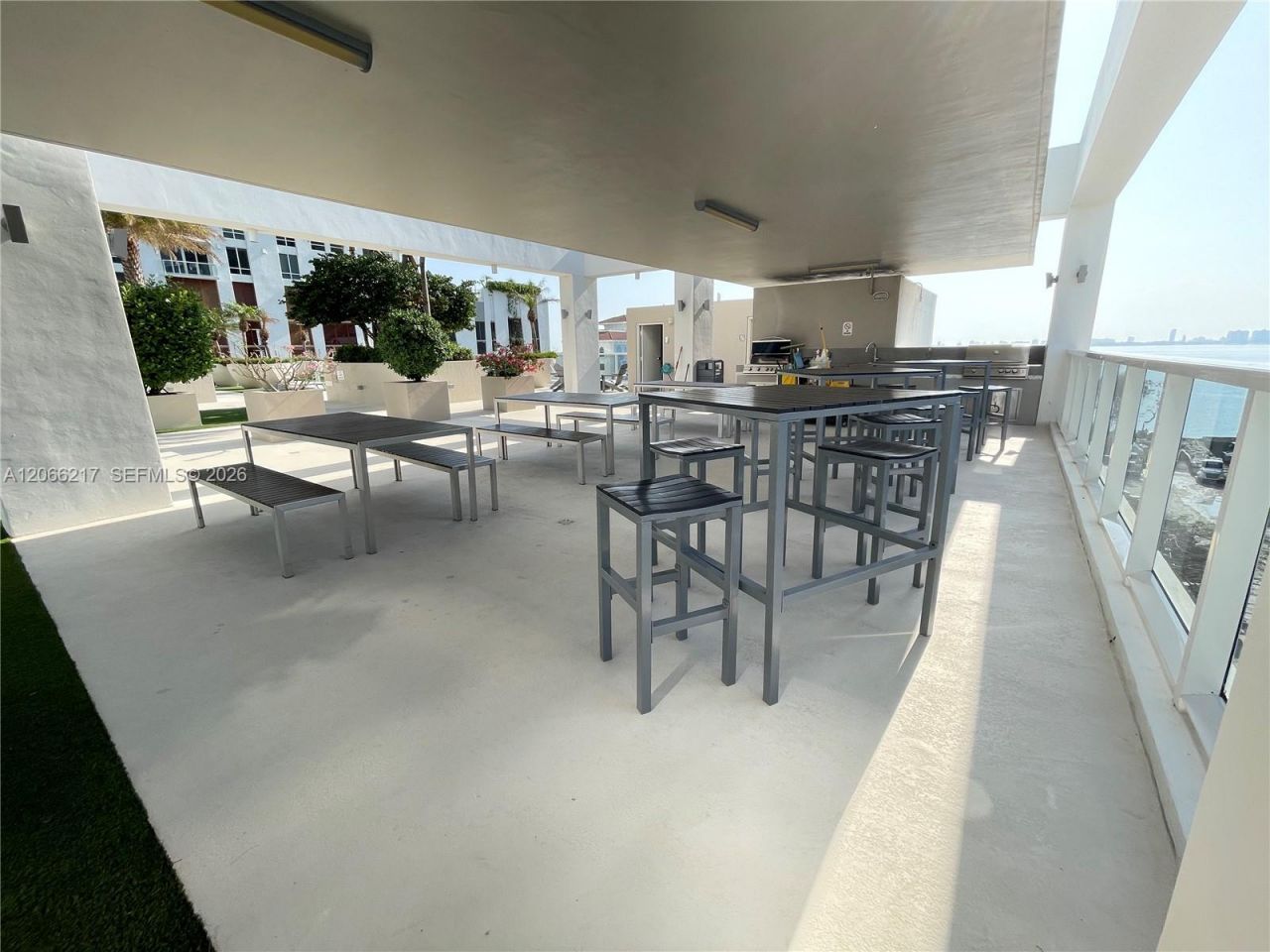 600 NE 27th St, Unit 1205, Miami, FL 33137 Photo