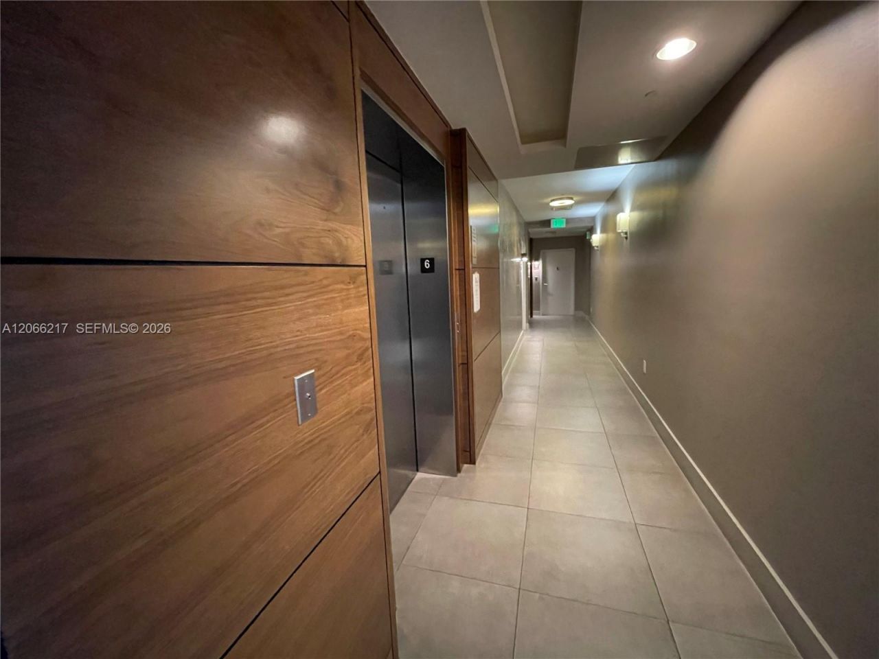 600 NE 27th St, Unit 1205, Miami, FL 33137 Photo