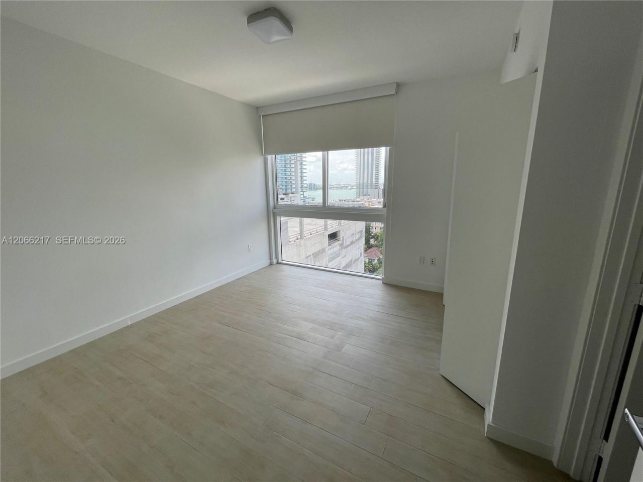 600 NE 27th St, Unit 1205, Miami, FL 33137 Photo