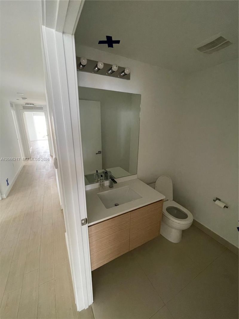 600 NE 27th St, Unit 1205, Miami, FL 33137 Photo