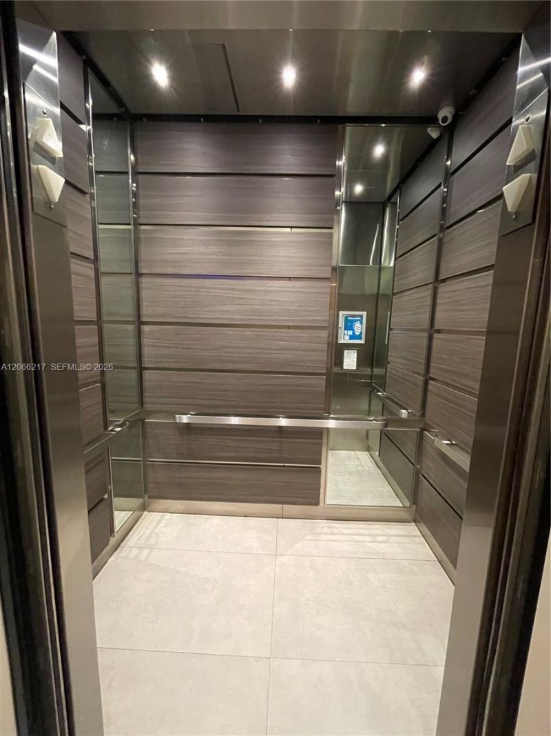 600 NE 27th St, Unit 1205, Miami, FL 33137 Photo