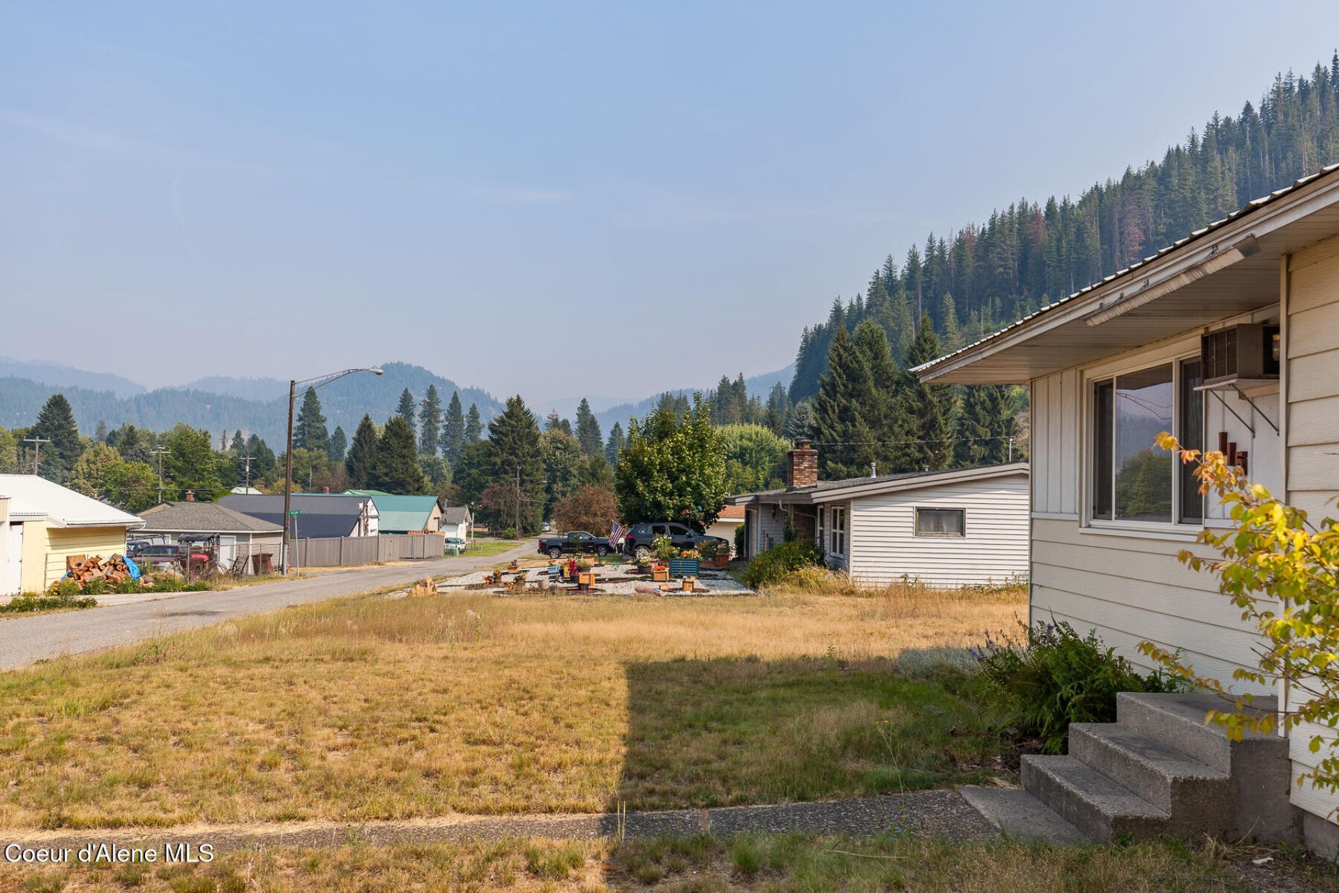 115 E Fir Ave, Osburn, ID 83849 Main Photo