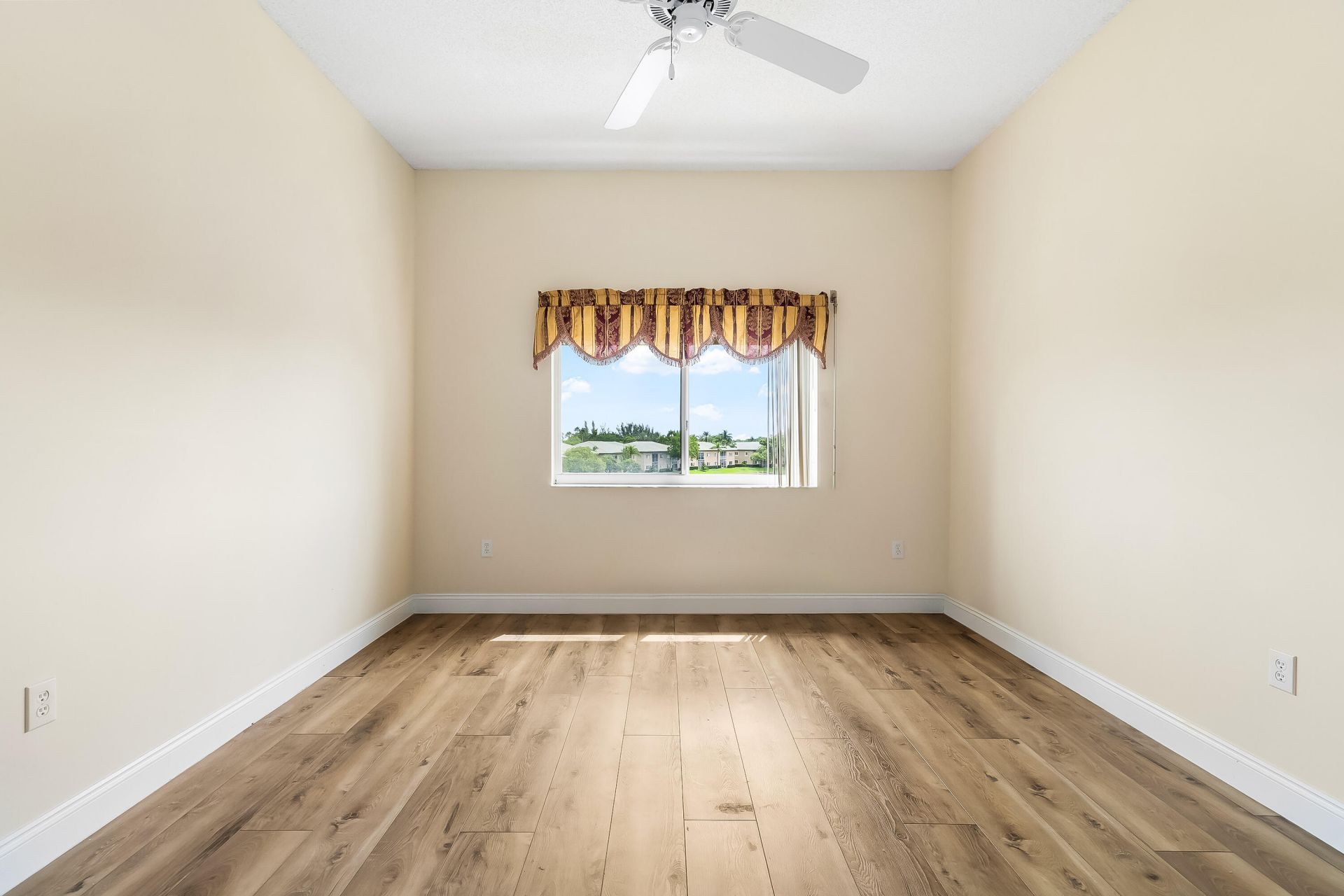 7904 Trent Drive, Unit 410, Tamarac, FL 33321 Photo