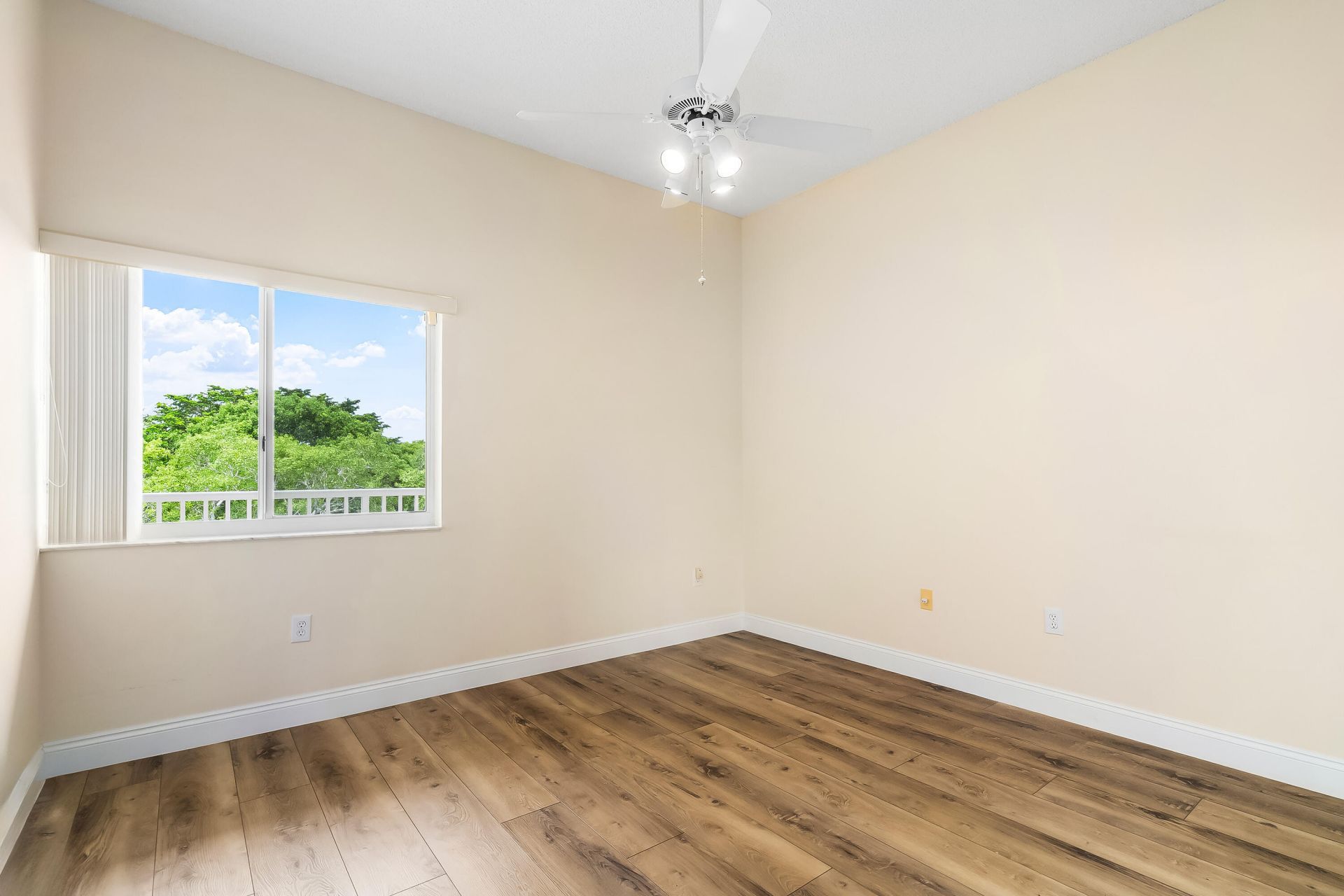 7904 Trent Drive, Unit 410, Tamarac, FL 33321 Photo