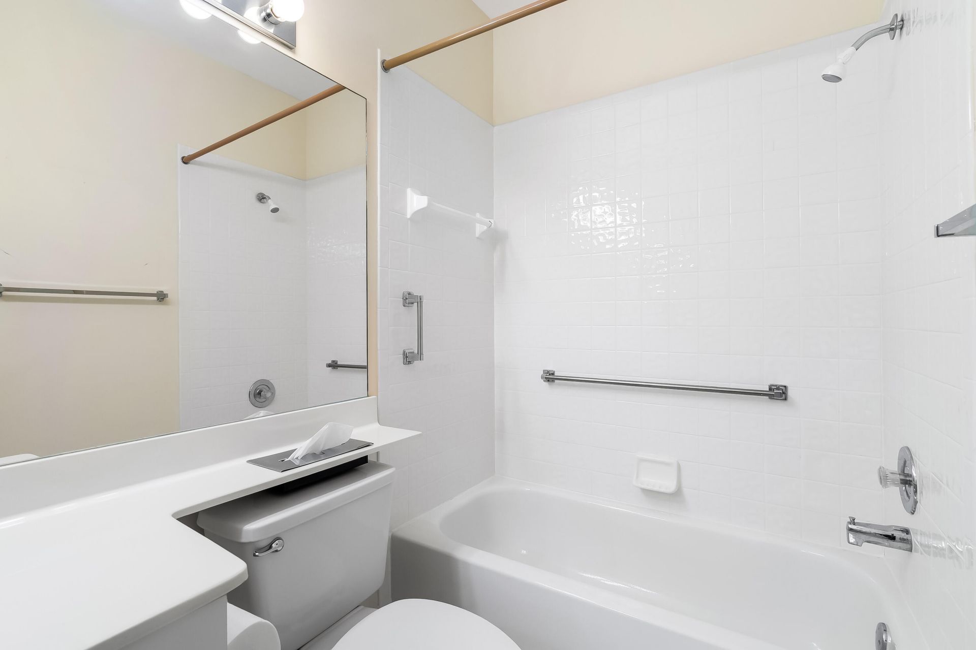 7904 Trent Drive, Unit 410, Tamarac, FL 33321 Photo