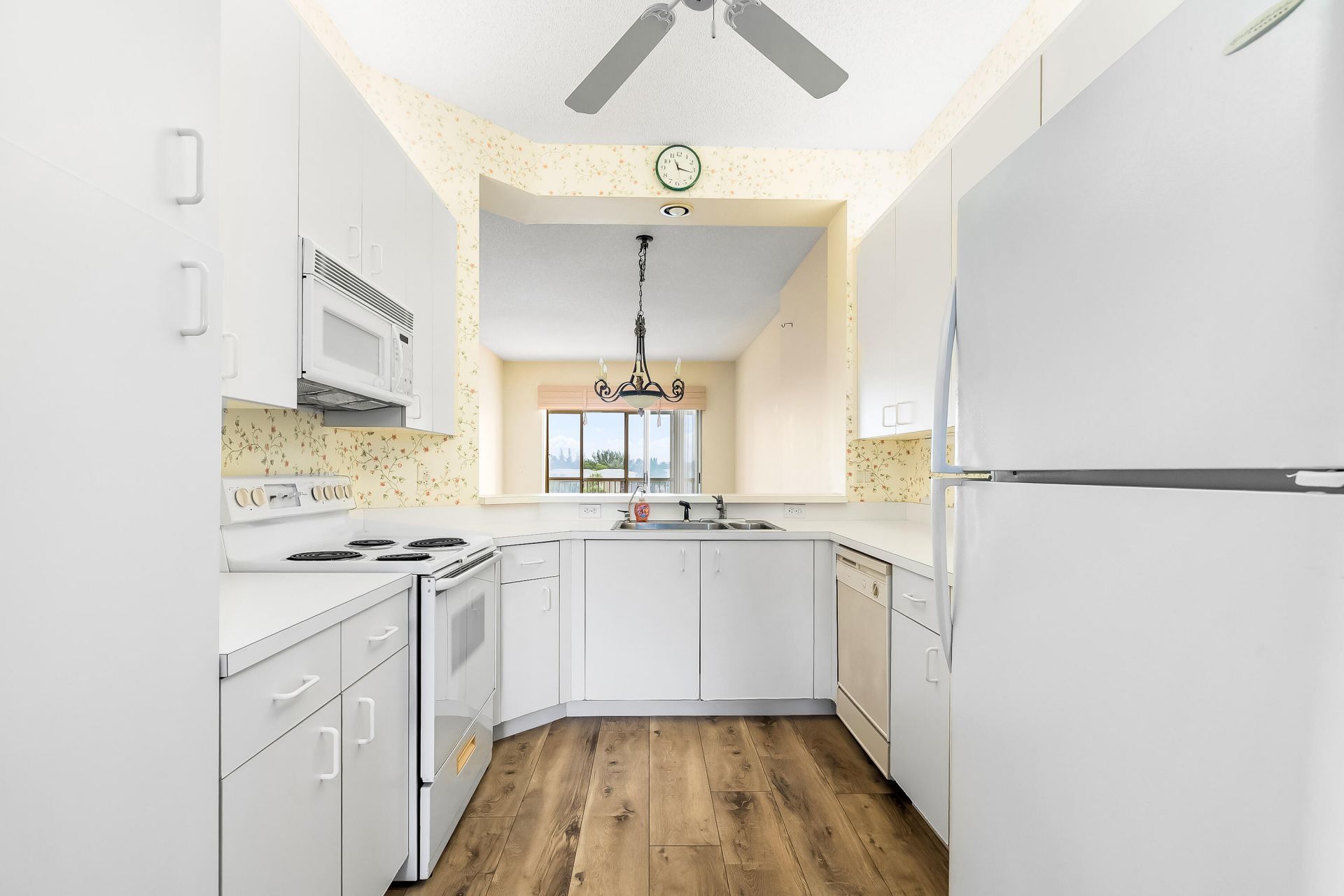 7904 Trent Drive, Unit 410, Tamarac, FL 33321 Photo