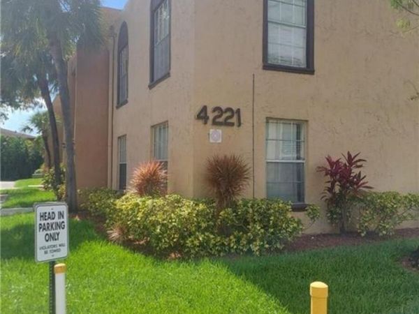 4221 NW 19TH Street NW, Unit 296, Lauderhill, FL 33313