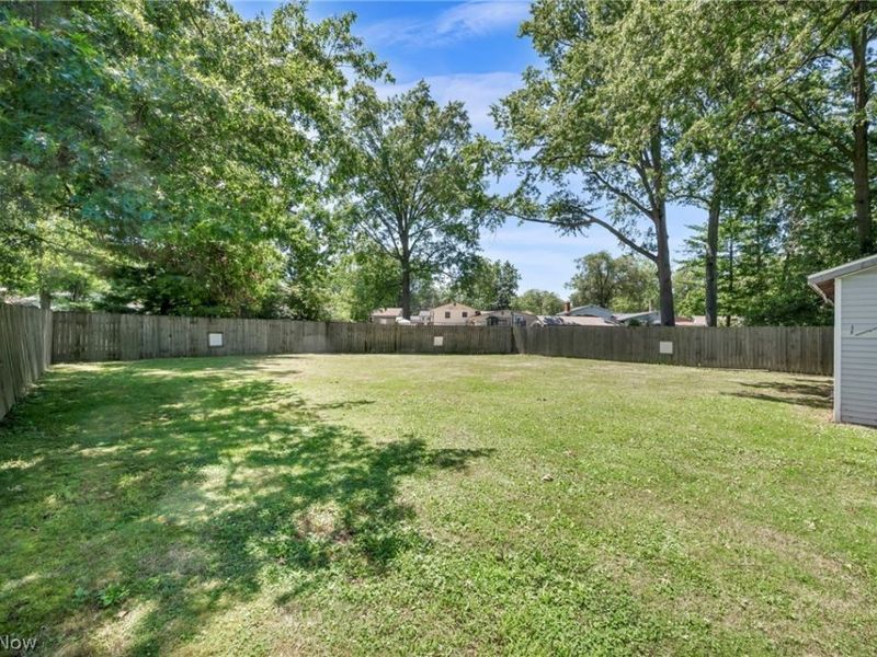 4805 Mapleview Drive, Vermilion, OH 44089 Photo 17