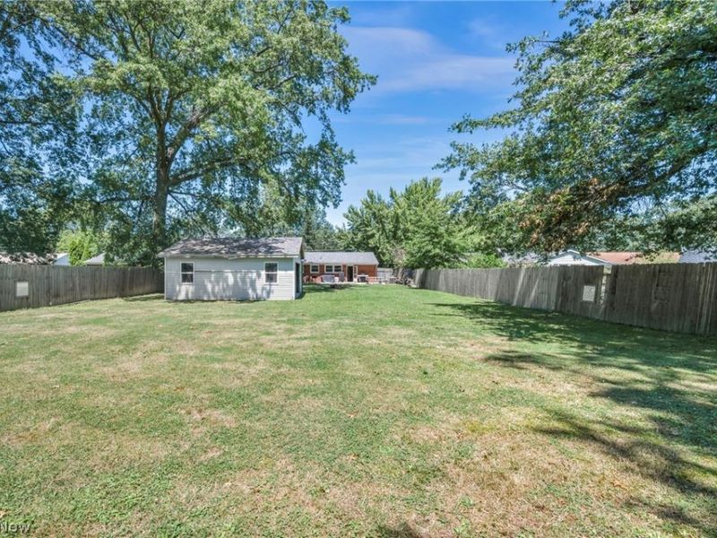 4805 Mapleview Drive, Vermilion, OH 44089 Photo 18