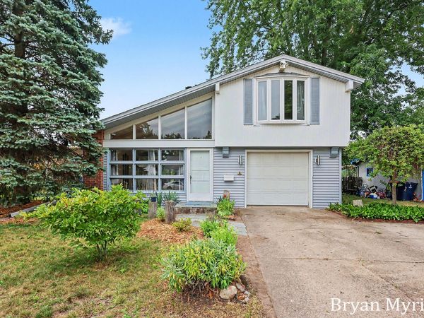 202 E 25th Street, Holland, MI 49423