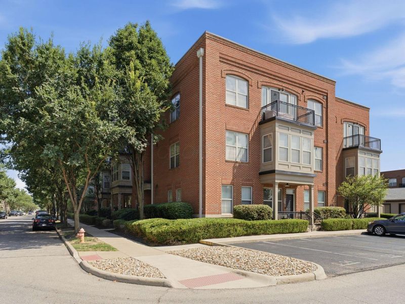 936 Perry Street, Unit 214, Columbus, OH 43215 Photo 1
