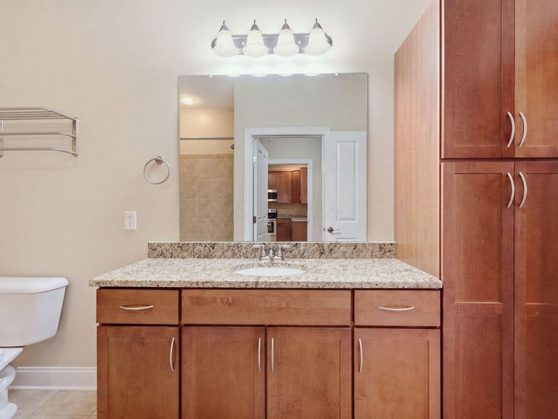 936 Perry Street, Unit 214, Columbus, OH 43215 Photo 17