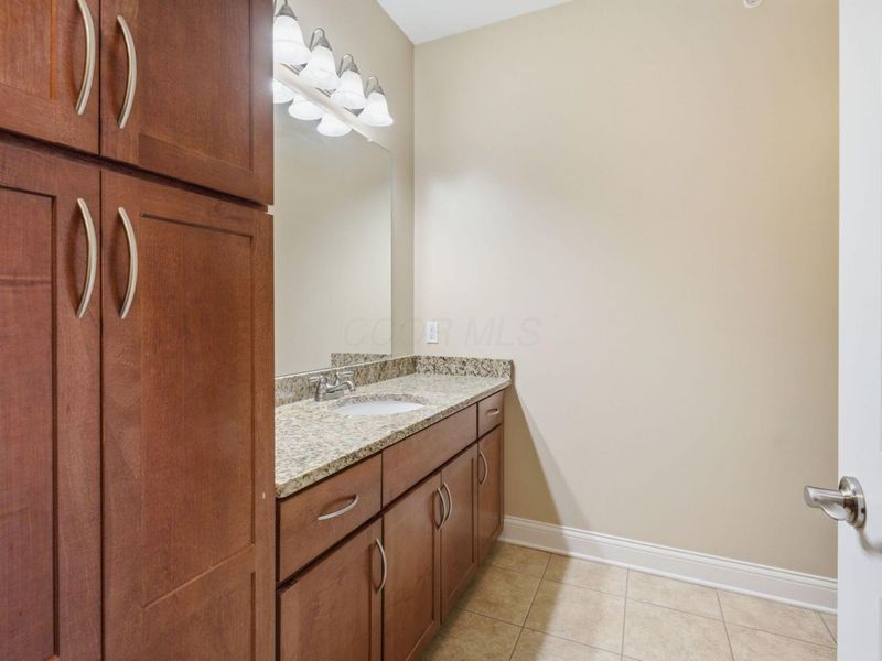 936 Perry Street, Unit 214, Columbus, OH 43215 Photo 25