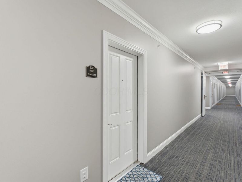 936 Perry Street, Unit 214, Columbus, OH 43215 Photo 3