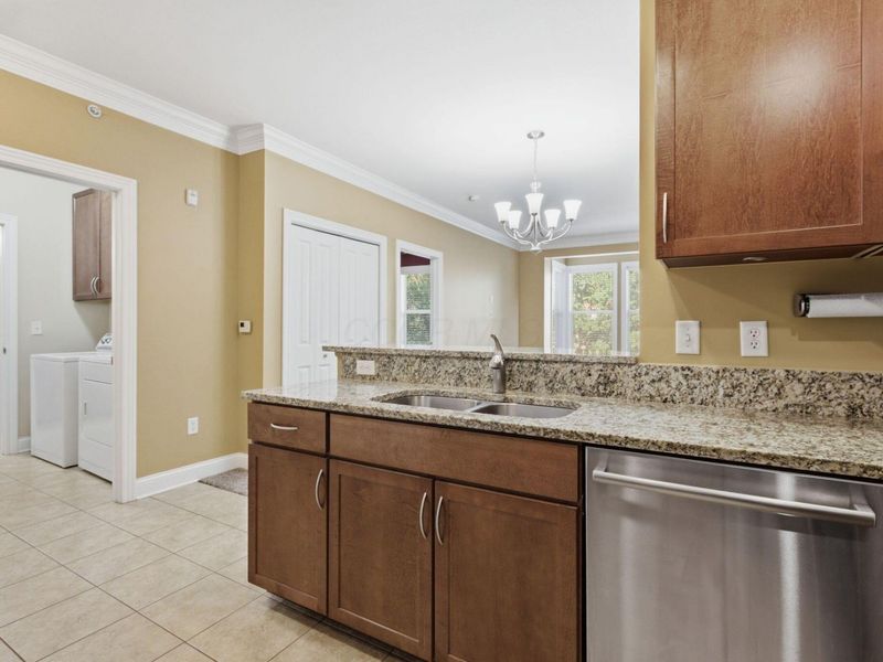 936 Perry Street, Unit 214, Columbus, OH 43215 Photo 7