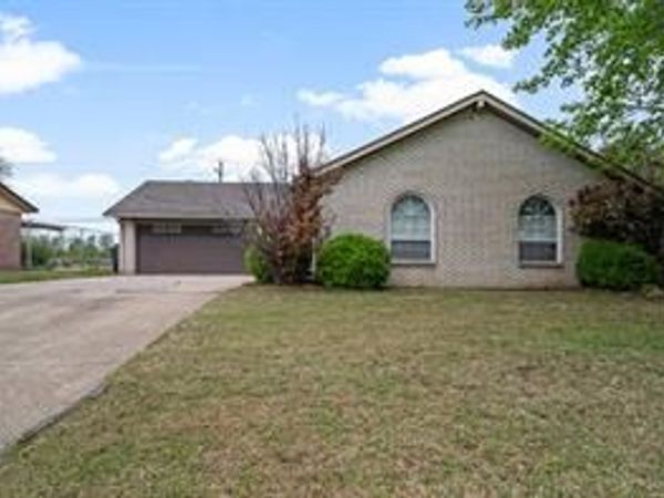 9113 E 56th Street , Tulsa, OK 74145