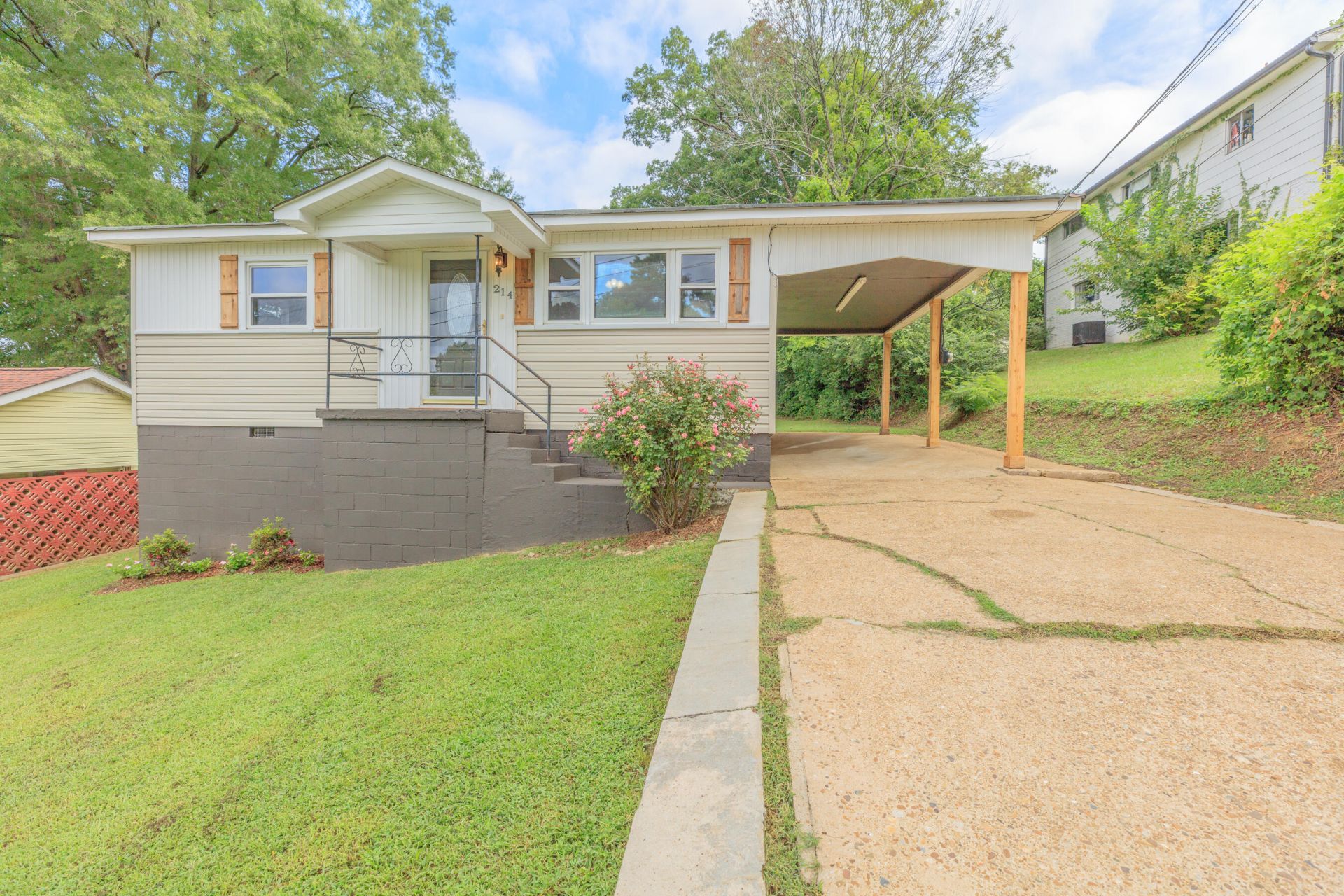 214 Cave Street, Rossville, GA 30741 Main Photo