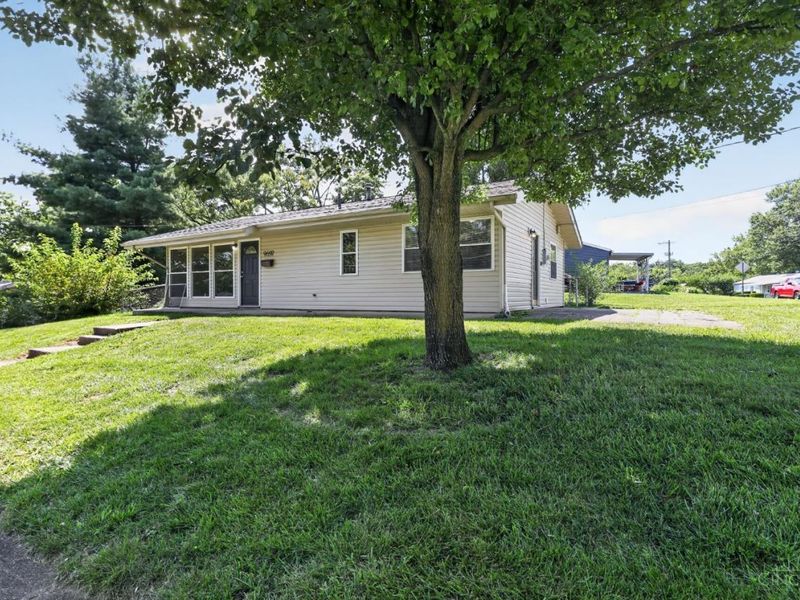 9697 Gibralter Drive, Colerain Township, OH 45251 Photo 3