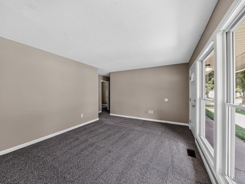 9697 Gibralter Drive, Colerain Township, OH 45251 Photo 5