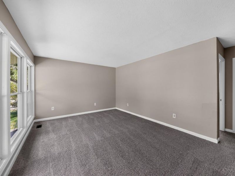 9697 Gibralter Drive, Colerain Township, OH 45251 Photo 6