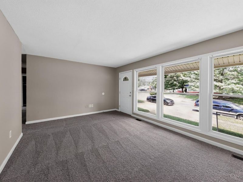9697 Gibralter Drive, Colerain Township, OH 45251 Photo 7