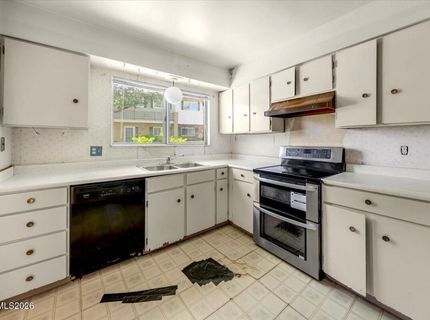 424 Smithridge Park, Reno, NV 89502 Photo