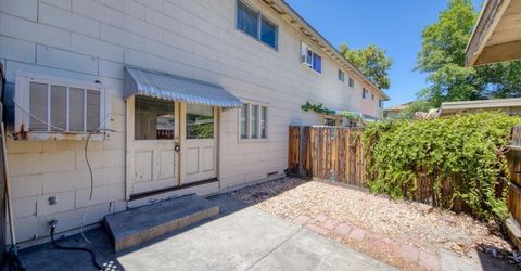 424 Smithridge Park, Reno, NV 89502 Photo