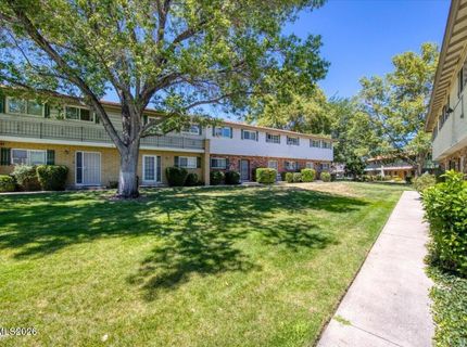 424 Smithridge Park, Reno, NV 89502 Photo
